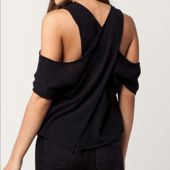 FREE PEOPLE black cold shoulder cross back T, sz S - Picture 2 of 8